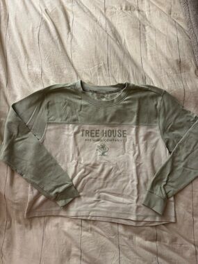 Tree House Brewing Co. Two-Tone Green Long Sleeve Tee